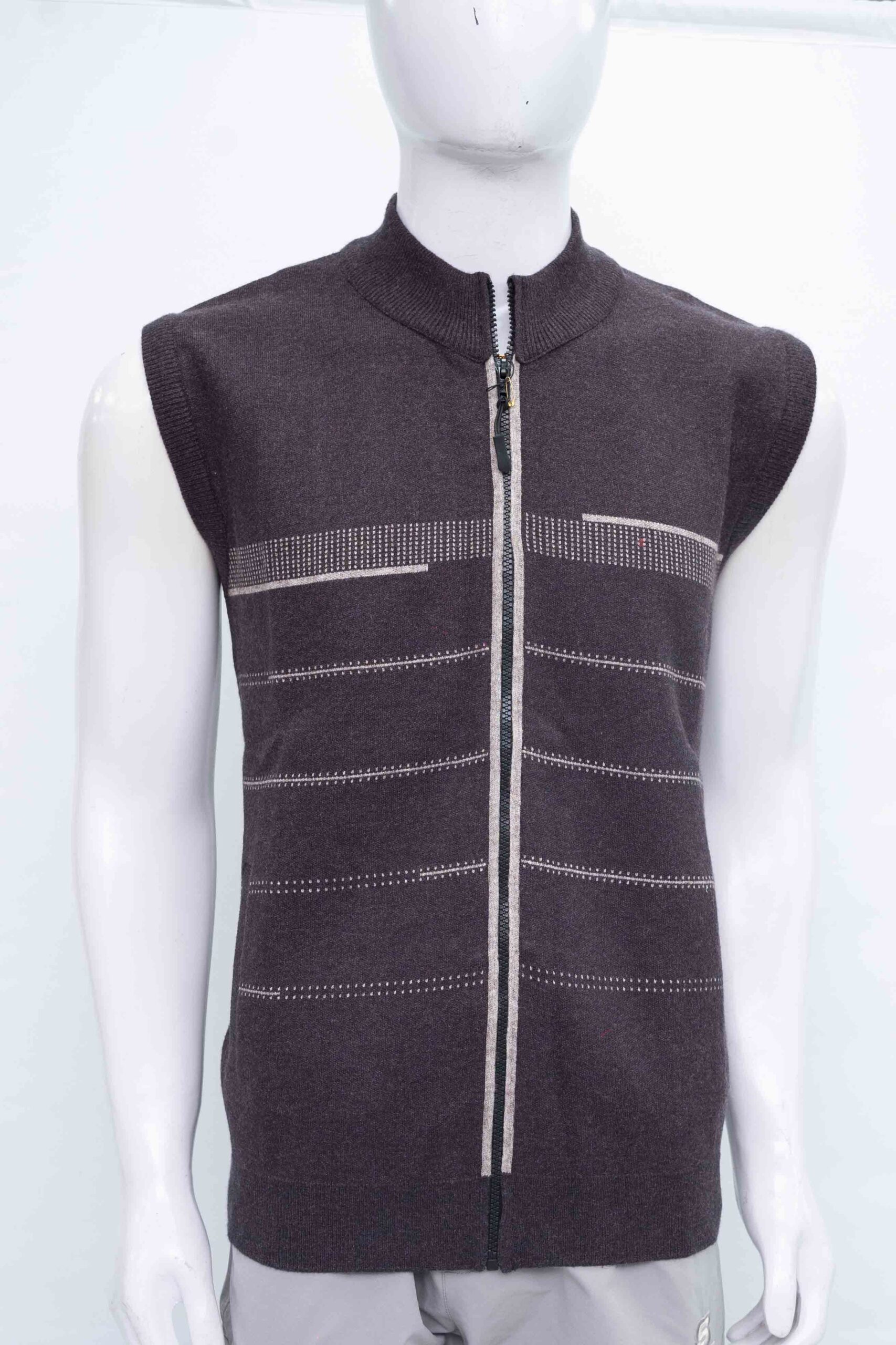 HeritageWarm Sleeveless Zip-Up – Brown - Image 5